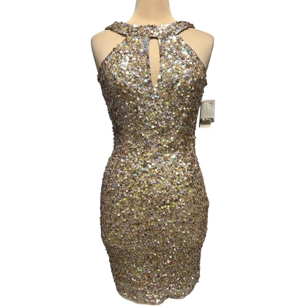 NWT Mac Duggal LT104 Gold Sequin Halter Cocktail Dress Size 4 Open Low Cowl Back